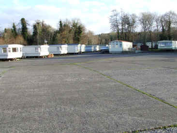 Original concrete hangar area in 2008@75.jpg (311079 bytes)