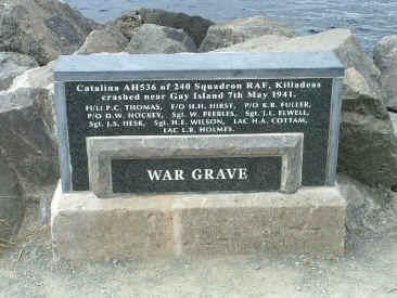 War grave marker Castle Archdale@75.jpg (311376 bytes)