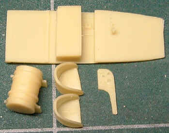 Macchi_M9_interior.jpg (80940 bytes)
